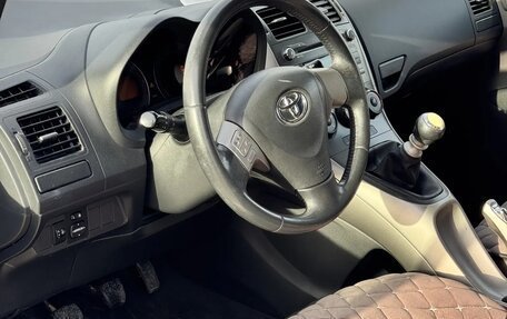 Toyota Auris II, 2008 год, 800 000 рублей, 12 фотография