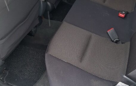 Toyota Ist II, 2002 год, 510 000 рублей, 8 фотография