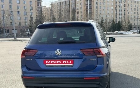 Volkswagen Tiguan II, 2019 год, 2 800 000 рублей, 3 фотография