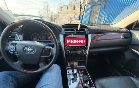 Toyota Camry, 2014 год, 1 650 000 рублей, 14 фотография