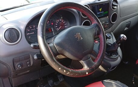 Peugeot Partner II рестайлинг 2, 2010 год, 520 000 рублей, 12 фотография