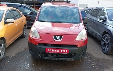 Peugeot Partner II рестайлинг 2, 2010 год, 520 000 рублей, 11 фотография