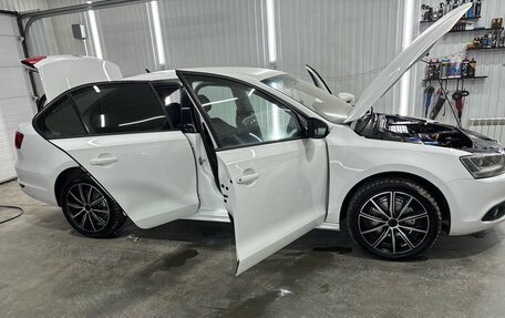 Volkswagen Jetta VI, 2014 год, 850 000 рублей, 5 фотография