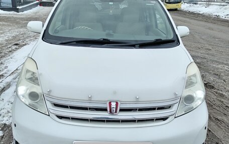 Toyota ISis I, 2010 год, 1 300 000 рублей, 1 фотография