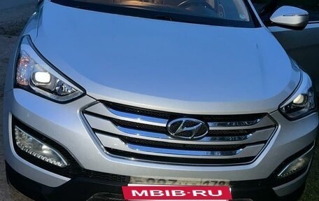 Hyundai Santa Fe III рестайлинг, 2013 год, 1 750 000 рублей, 4 фотография