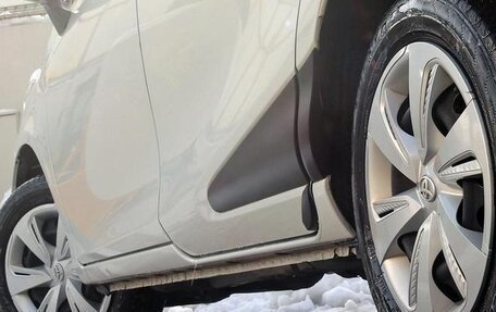 Toyota Sienta, 2022 год, 1 370 000 рублей, 9 фотография