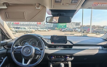 Mazda 6, 2019 год, 2 400 000 рублей, 10 фотография