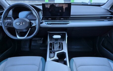 Geely Emgrand, 2023 год, 1 850 000 рублей, 9 фотография