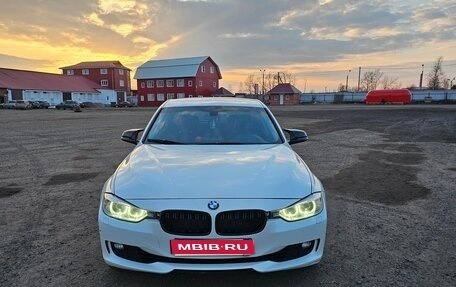 BMW 3 серия, 2012 год, 1 400 000 рублей, 1 фотография
