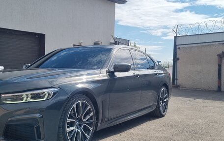 BMW 7 серия, 2021 год, 7 500 000 рублей, 3 фотография