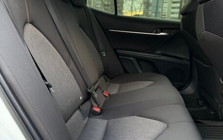 Toyota Camry, 2018 год, 2 580 000 рублей, 18 фотография