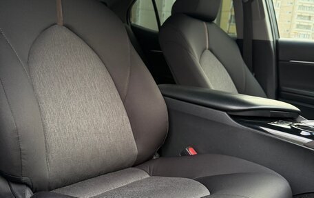 Toyota Camry, 2018 год, 2 580 000 рублей, 17 фотография