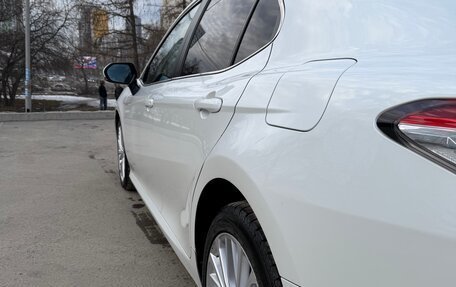 Toyota Camry, 2018 год, 2 580 000 рублей, 10 фотография