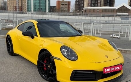 Porsche 911, 2019 год, 14 800 000 рублей, 2 фотография