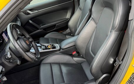 Porsche 911, 2019 год, 14 800 000 рублей, 24 фотография