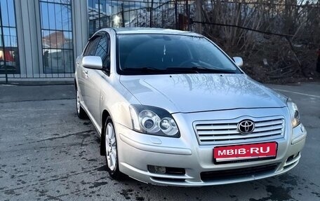 Toyota Avensis III рестайлинг, 2006 год, 680 000 рублей, 1 фотография