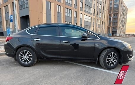 Opel Astra J, 2013 год, 835 000 рублей, 2 фотография