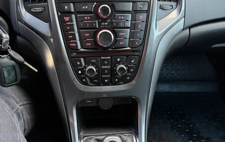 Opel Astra J, 2013 год, 835 000 рублей, 27 фотография