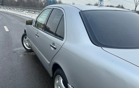 Mercedes-Benz E-Класс, 1997 год, 675 000 рублей, 6 фотография