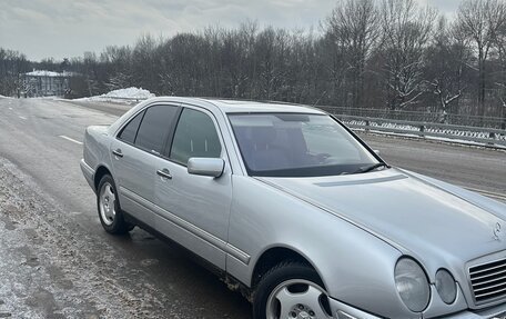 Mercedes-Benz E-Класс, 1997 год, 675 000 рублей, 10 фотография