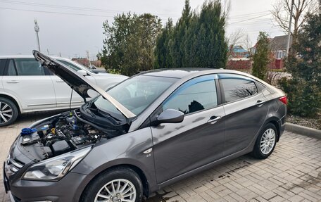 Hyundai Solaris II рестайлинг, 2016 год, 1 150 000 рублей, 3 фотография