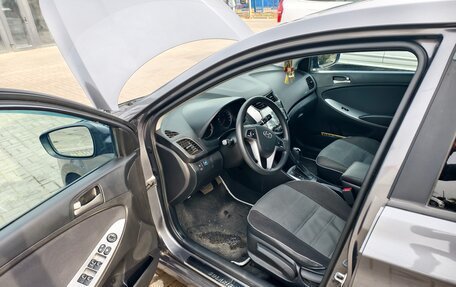 Hyundai Solaris II рестайлинг, 2016 год, 1 150 000 рублей, 4 фотография