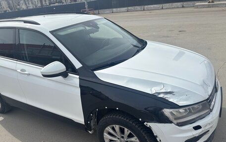 Volkswagen Tiguan II, 2020 год, 1 799 000 рублей, 2 фотография