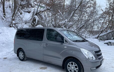 Hyundai Grand Starex Grand Starex I рестайлинг 2, 2011 год, 1 640 000 рублей, 5 фотография