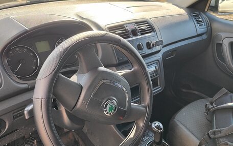 Skoda Fabia II, 2011 год, 440 000 рублей, 12 фотография