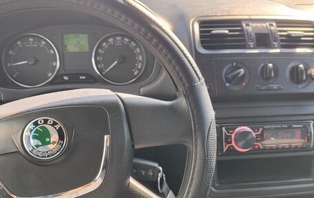 Skoda Fabia II, 2011 год, 440 000 рублей, 20 фотография