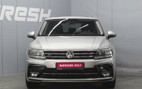 Volkswagen Tiguan II, 2018 год, 3 050 000 рублей, 3 фотография