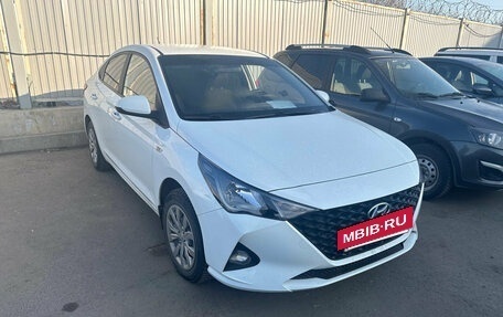 Hyundai Solaris II рестайлинг, 2020 год, 1 652 000 рублей, 4 фотография