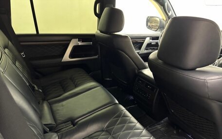 Toyota Land Cruiser 200, 2017 год, 6 000 000 рублей, 13 фотография