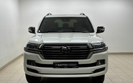 Toyota Land Cruiser 200, 2017 год, 6 000 000 рублей, 2 фотография