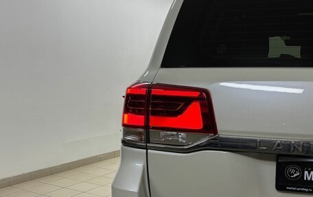 Toyota Land Cruiser 200, 2017 год, 6 000 000 рублей, 10 фотография