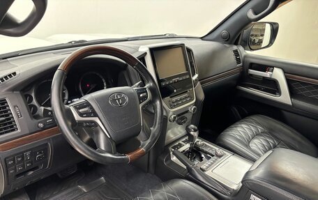 Toyota Land Cruiser 200, 2017 год, 6 000 000 рублей, 11 фотография