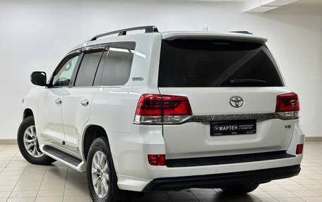 Toyota Land Cruiser 200, 2017 год, 6 000 000 рублей, 6 фотография