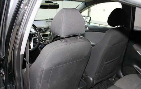 Hyundai Solaris II рестайлинг, 2011 год, 949 000 рублей, 13 фотография