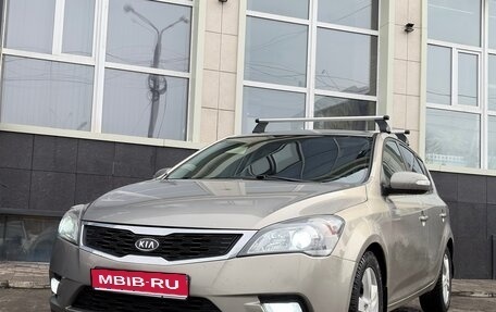 KIA cee'd I рестайлинг, 2011 год, 900 000 рублей, 1 фотография