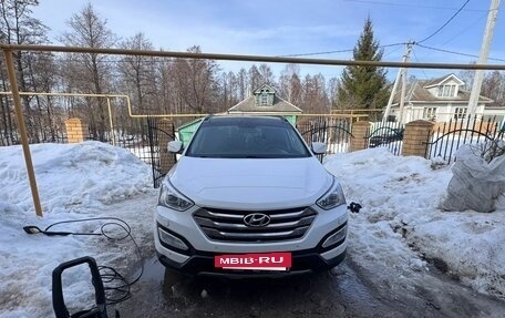 Hyundai Santa Fe III рестайлинг, 2013 год, 1 600 000 рублей, 3 фотография