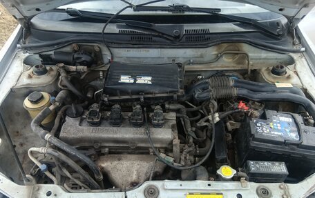 Nissan Micra II, 2001 год, 100 000 рублей, 9 фотография