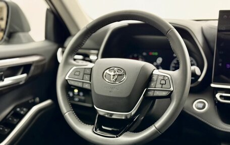 Toyota Highlander, 2026 год, 6 000 000 рублей, 18 фотография