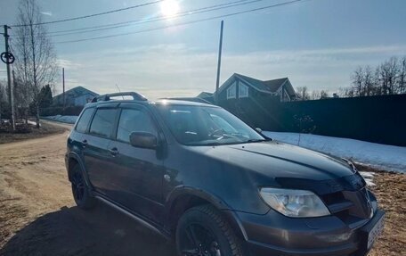 Mitsubishi Outlander III рестайлинг 3, 2006 год, 600 000 рублей, 3 фотография