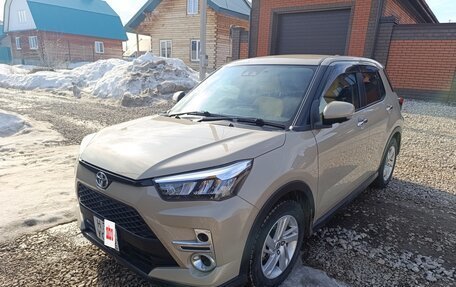 Toyota Raize I, 2020 год, 1 590 000 рублей, 2 фотография