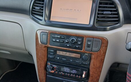 Nissan Liberty, 2002 год, 380 000 рублей, 11 фотография