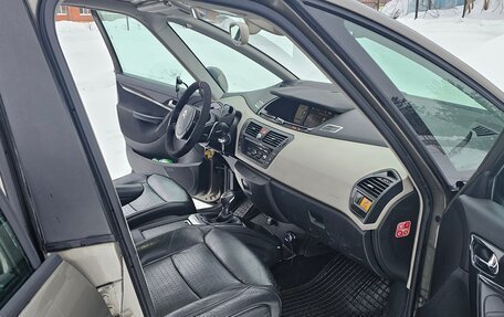 Citroen C4 Picasso II рестайлинг, 2011 год, 975 000 рублей, 10 фотография