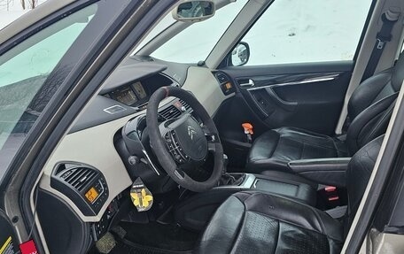 Citroen C4 Picasso II рестайлинг, 2011 год, 975 000 рублей, 7 фотография