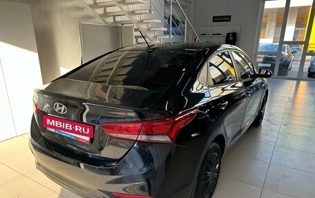 Hyundai Solaris II рестайлинг, 2017 год, 1 154 000 рублей, 11 фотография