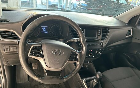 Hyundai Solaris II рестайлинг, 2017 год, 1 154 000 рублей, 18 фотография