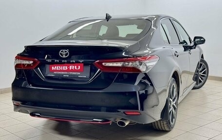 Toyota Camry, 2021 год, 3 605 000 рублей, 6 фотография